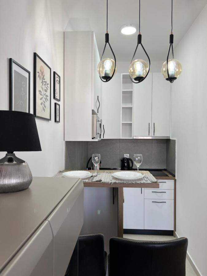 Apartment Charlie Private Parking 诺威萨 外观 照片
