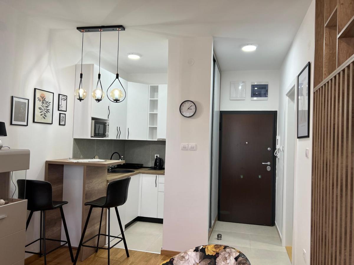 Apartment Charlie Private Parking 诺威萨 外观 照片
